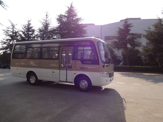 중국 시골 미츠비시 연안 무역선 차량이 수동 변속기 여객 별 여행에 의하여 버스로 갑니다 협력 업체